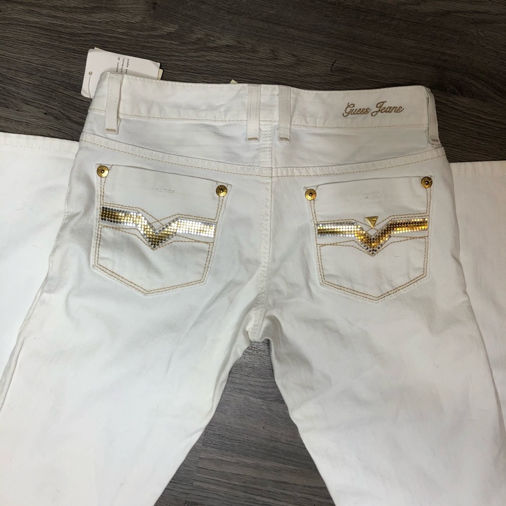 BNWT White Guess Jeans Gold Detail